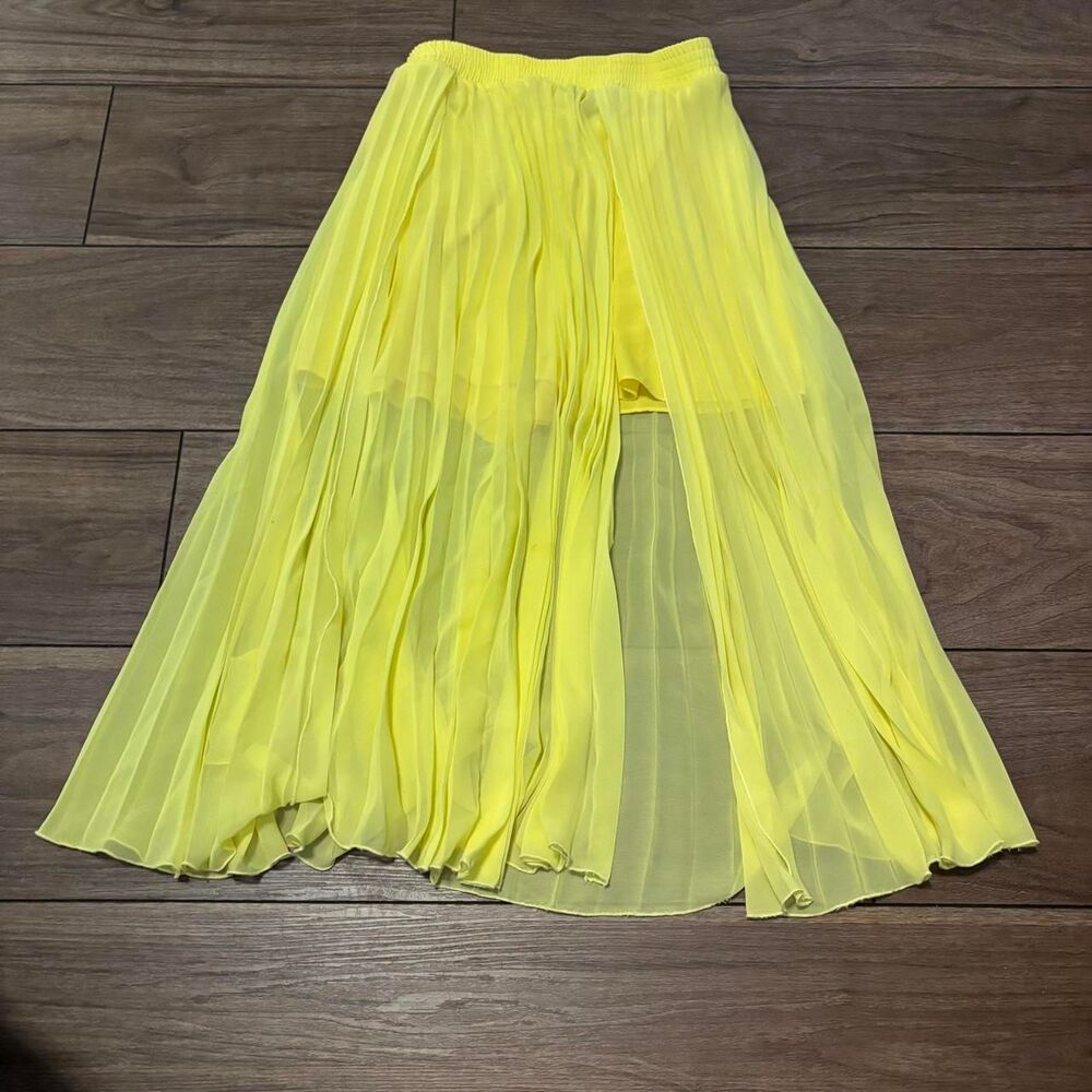 Zara Women's Yellow Skirt